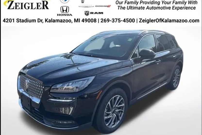 2022 Lincoln Corsair Standard photo 1