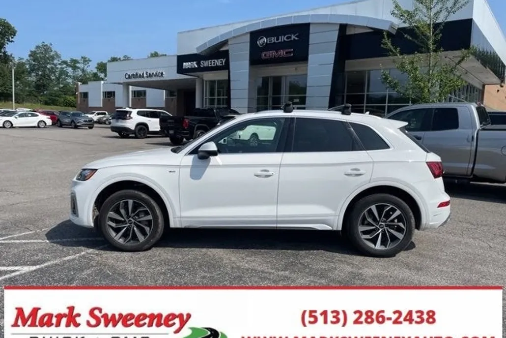 2023 Audi Q5 S line Premium Plus photo 1