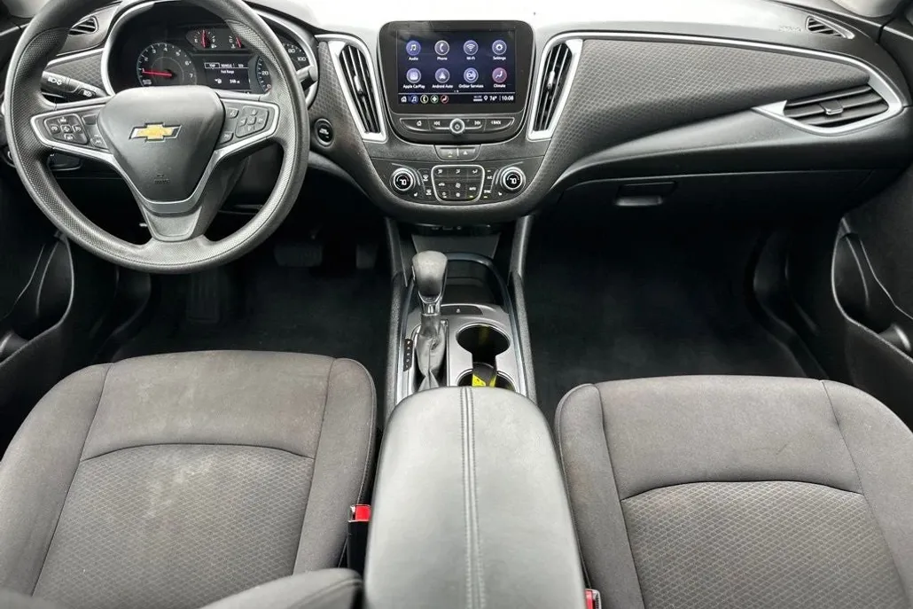 2023 Chevrolet Malibu 1LT photo 1