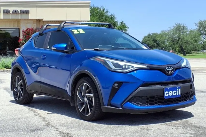 2022 Toyota C-HR Limited photo 1