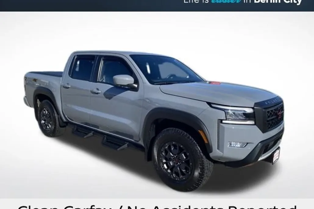 2023 Nissan Frontier PRO-4X photo 1
