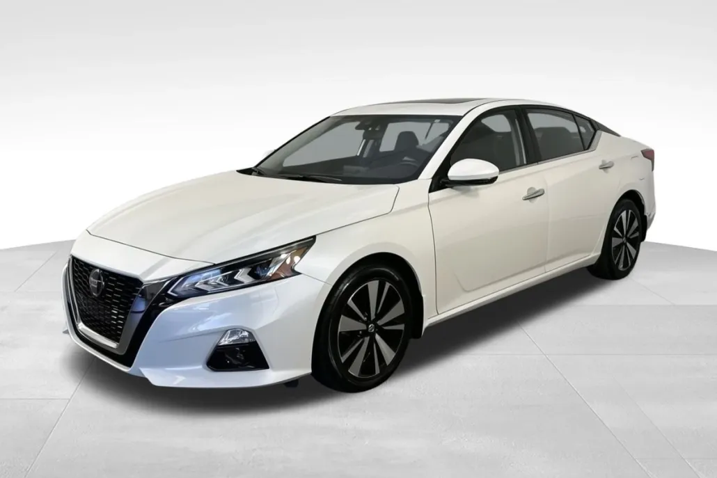 2022 Nissan Altima 2.5 SL photo 1