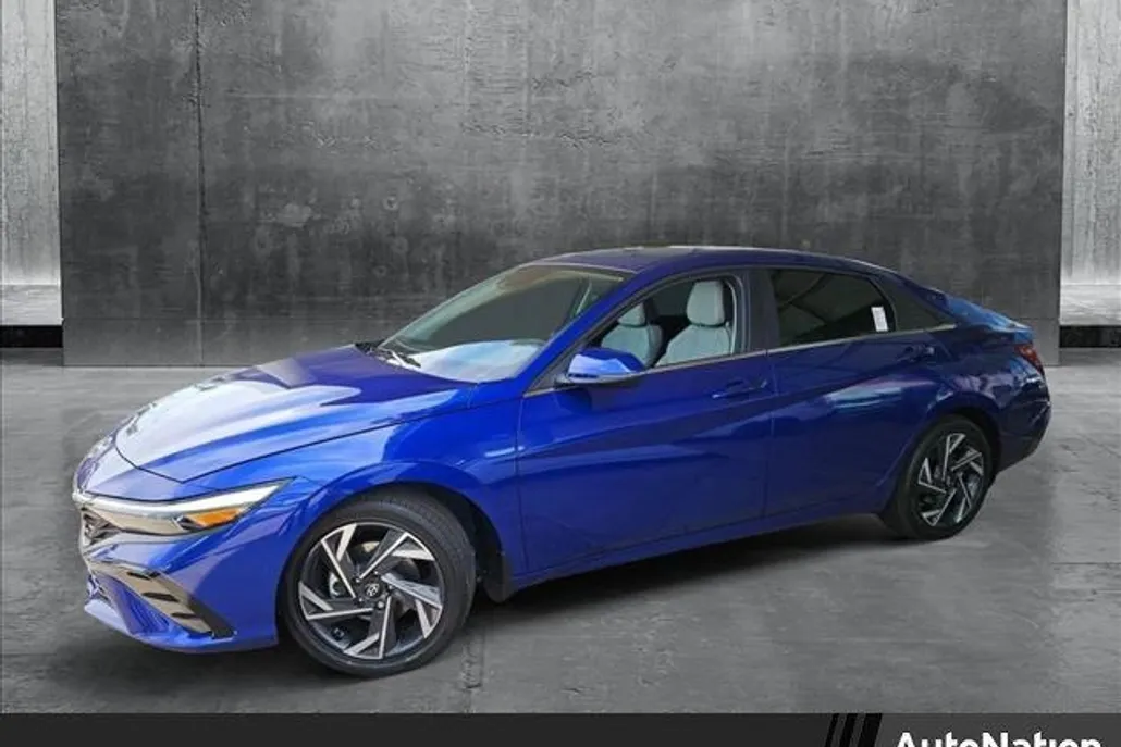 2025 Hyundai Elantra Hybrid Limited photo 1
