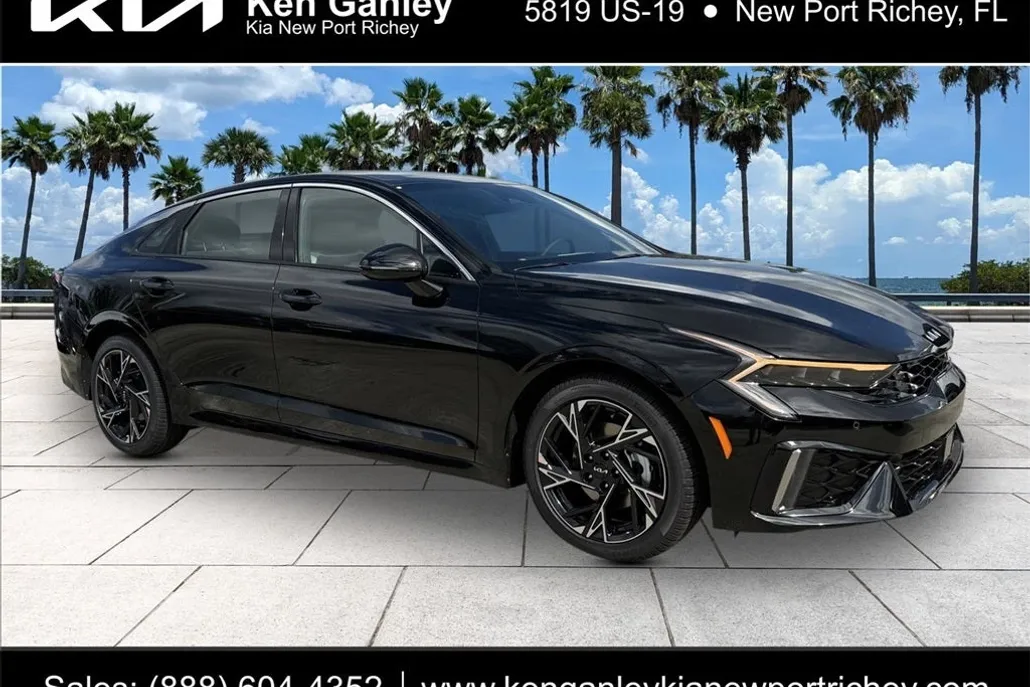 2026 Kia K5 GT-Line photo 1