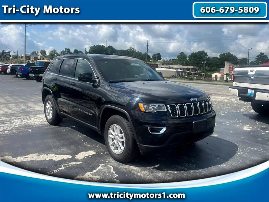 2020 Jeep Grand Cherokee Laredo photo 1