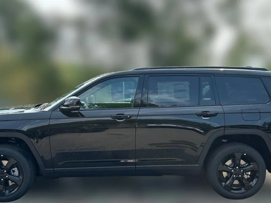 2025 Jeep Grand Cherokee Altitude X photo 1