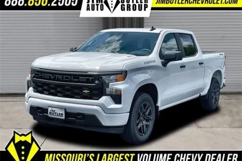 2025 Chevrolet Silverado 1500 Custom photo 1
