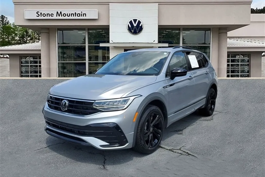 2023 Volkswagen Tiguan SE R-Line Black photo 1