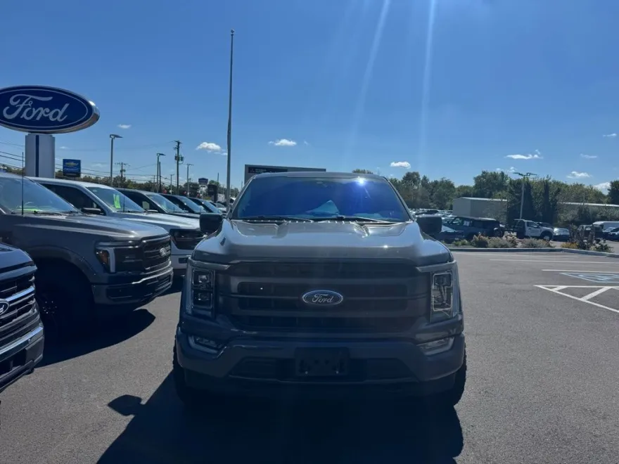 2021 Ford F-150 Lariat photo 1