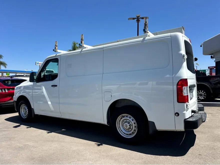 2017 Nissan NV1500 photo 1
