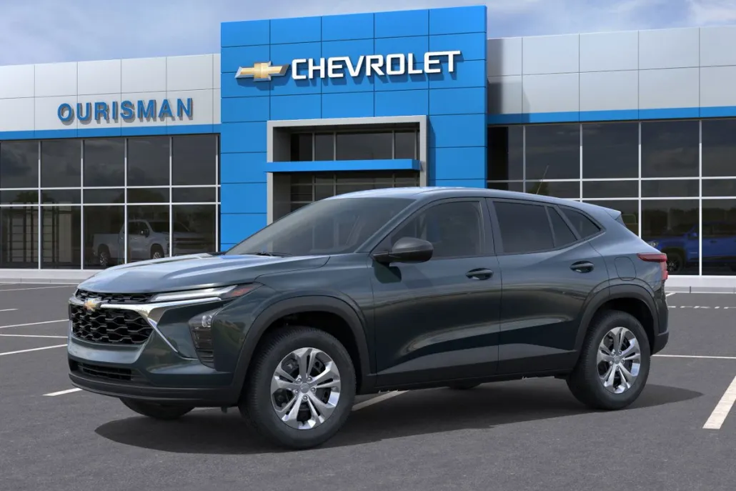 2026 Chevrolet Trax LS photo 1