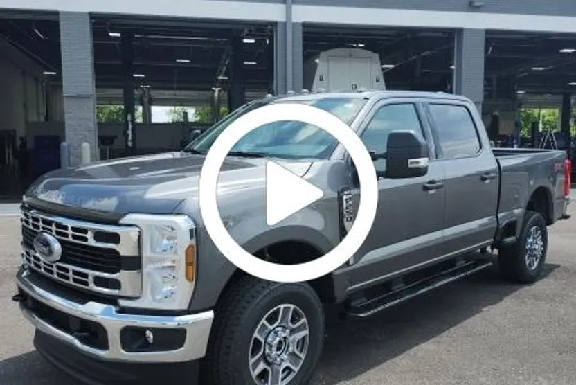 2025 Ford F-250 XLT photo 1