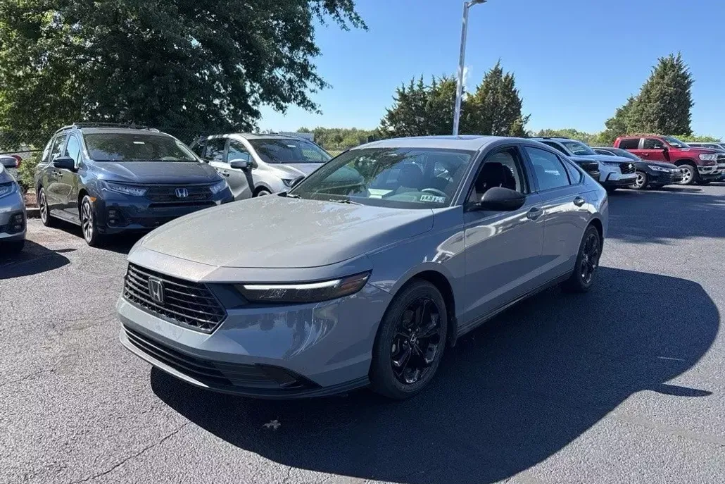 2025 Honda Accord SE photo 1