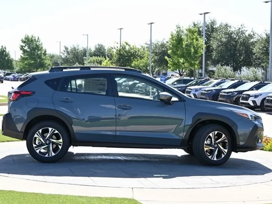 2025 Subaru Crosstrek Premium photo 1
