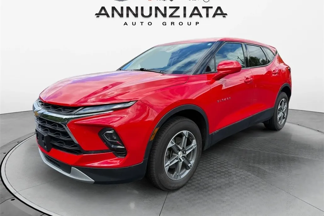 2023 Chevrolet Blazer 2LT photo 1