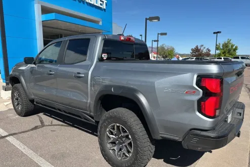 2023 Chevrolet Colorado ZR2 photo 3