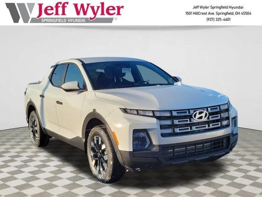 2025 Hyundai Santa Cruz SE photo 1