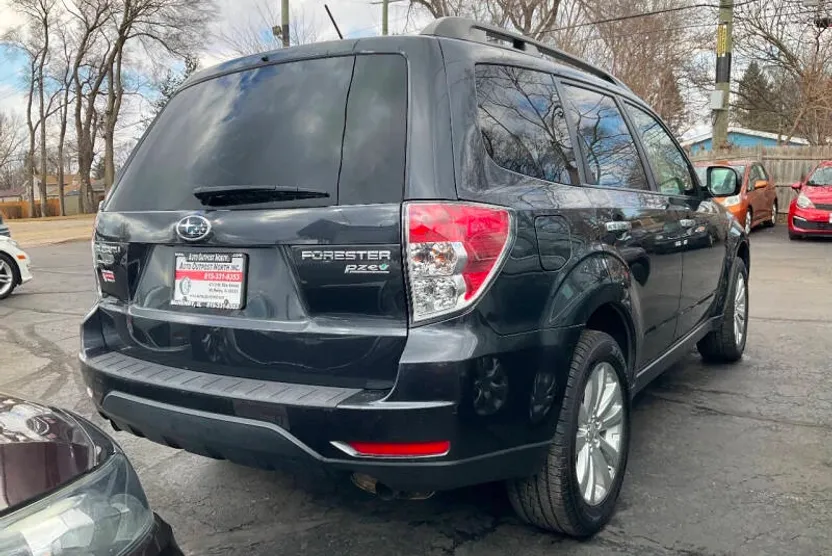 2013 Subaru Forester 2.5X Premium photo 1