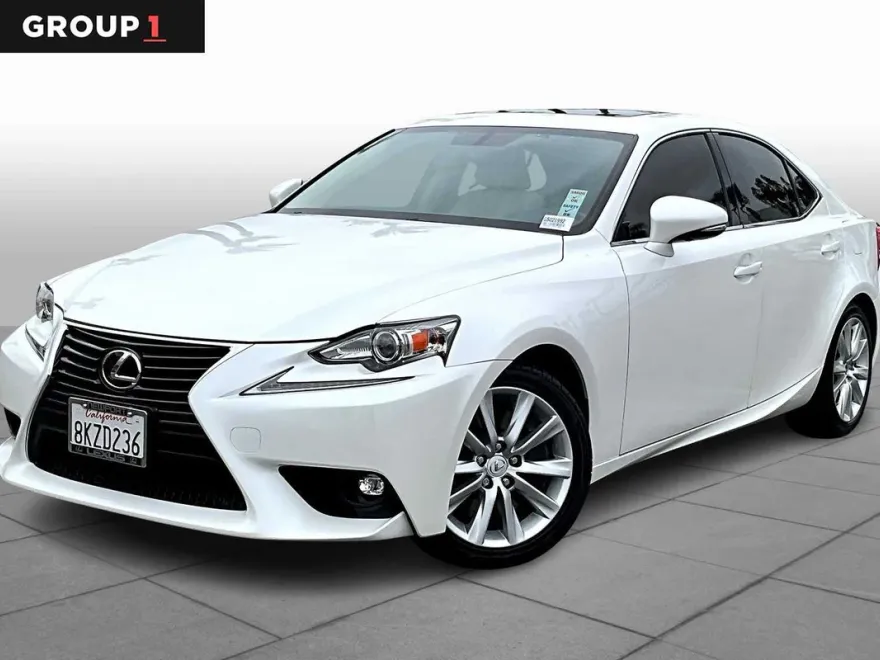 2016 Lexus IS 200t photo 1