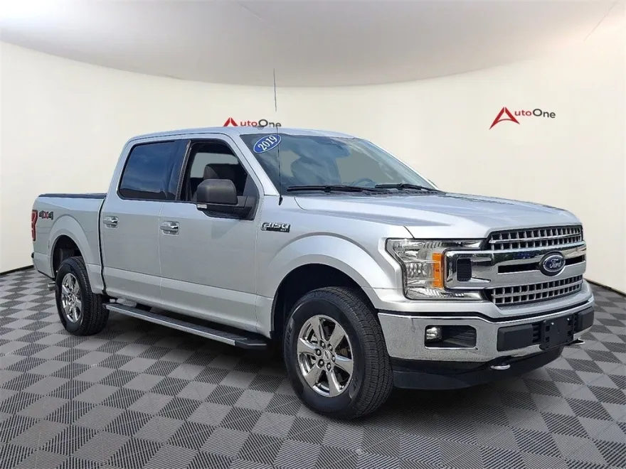 2019 Ford F-150 XLT photo 1
