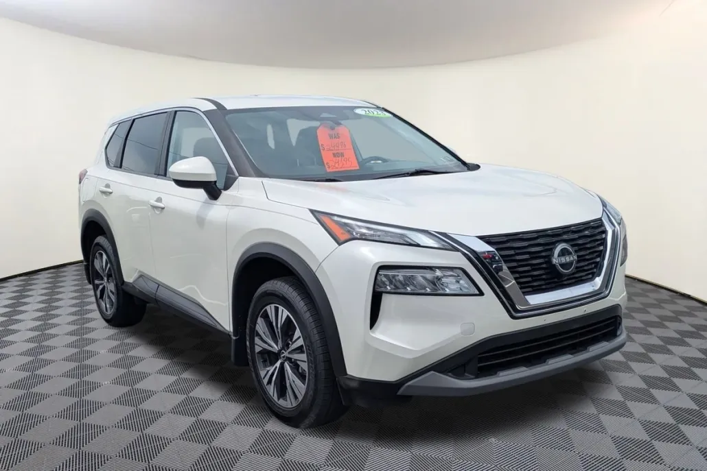 2023 Nissan Rogue SV photo 1