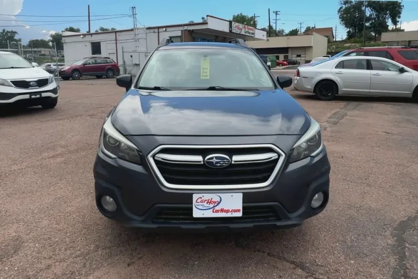 2018 Subaru Outback 2.5i photo 1