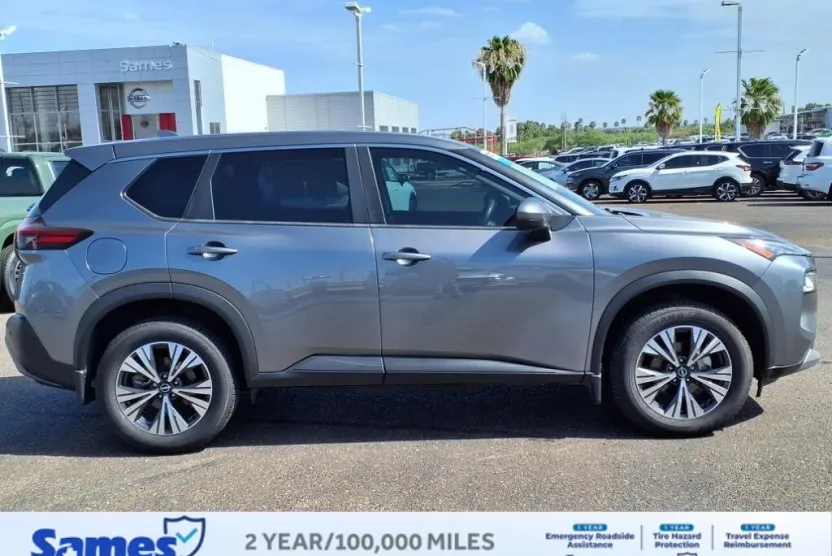 2023 Nissan Rogue SV photo 1