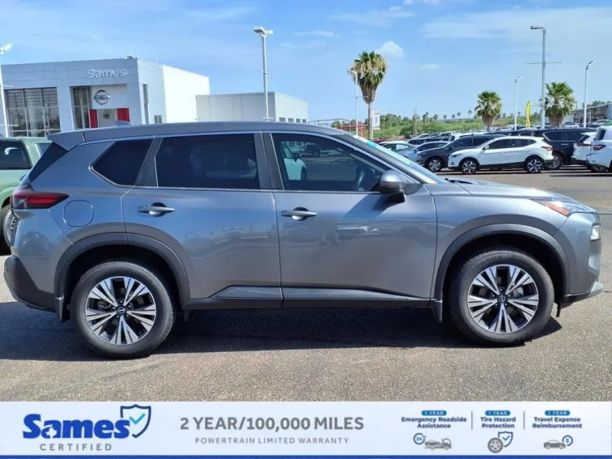 2023 Nissan Rogue SV photo 1