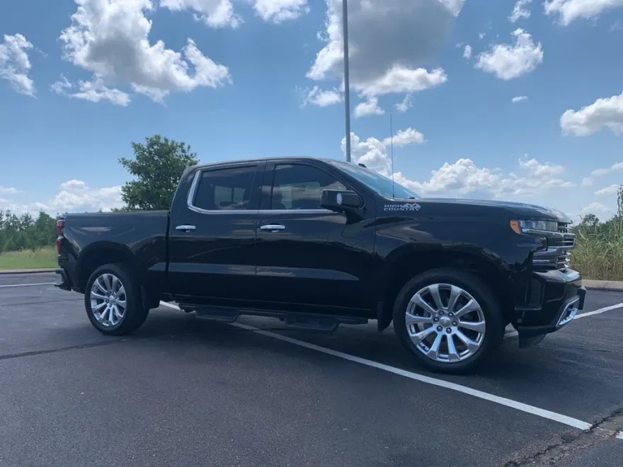 2020 Chevrolet Silverado 1500 High Country photo 1