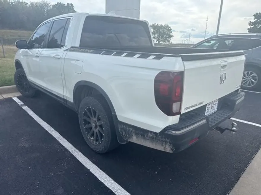2017 Honda Ridgeline RTL photo 1