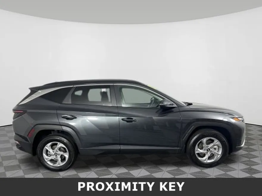 2022 Hyundai Tucson SEL photo 1