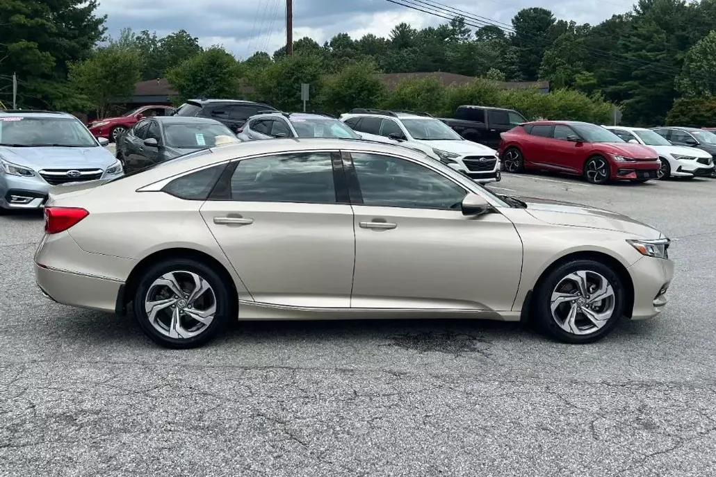 2019 Honda Accord EX-L photo 1