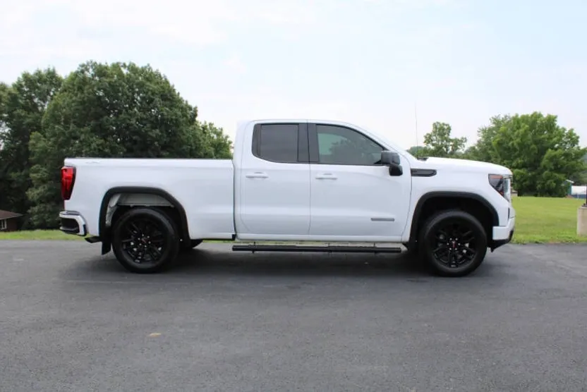 2023 Gmc Sierra 1500 Elevation photo 1