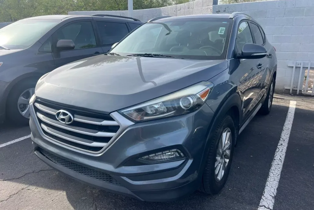2017 Hyundai Tucson SE Plus photo 1