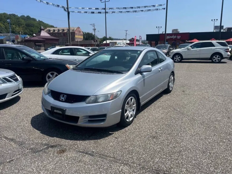 2010 Honda Civic LX photo 1