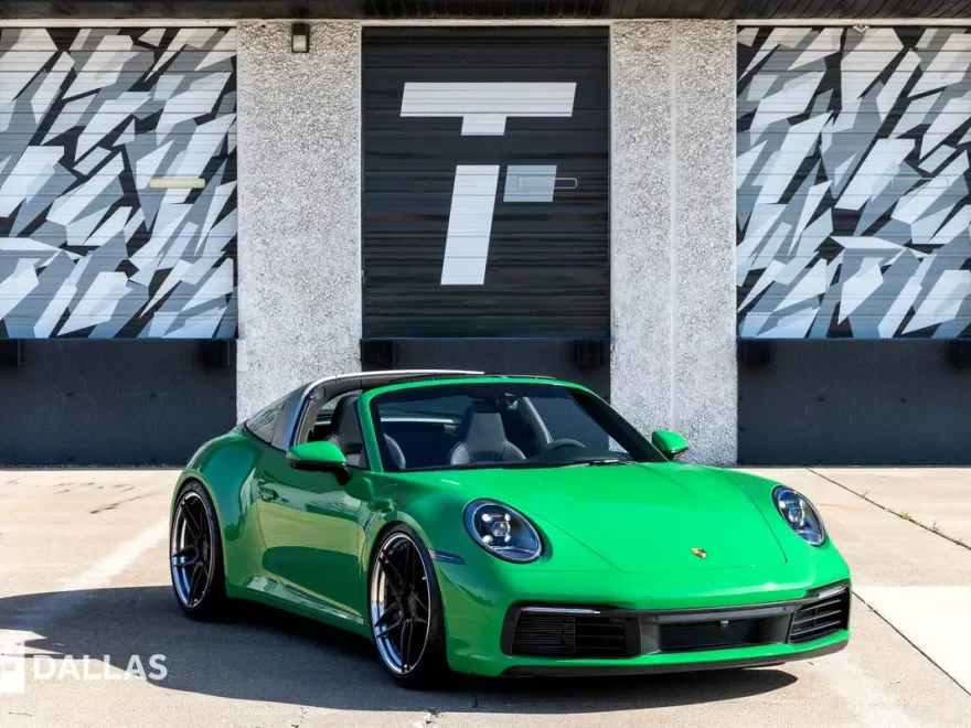 2021 Porsche 911 Targa 4S photo 1