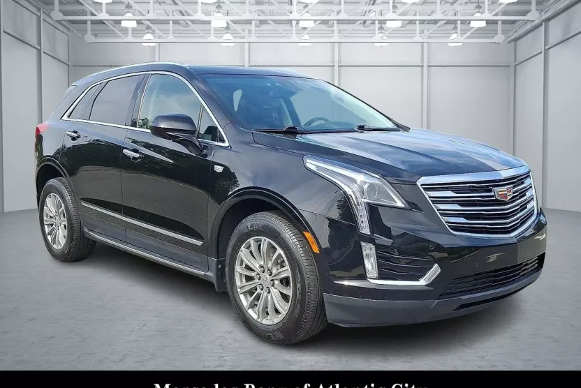2019 Cadillac XT5 Luxury photo 1