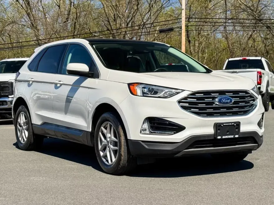 2021 Ford Edge SEL photo 1