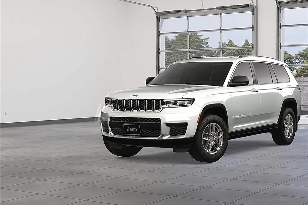 2025 Jeep Grand Cherokee Laredo photo 1