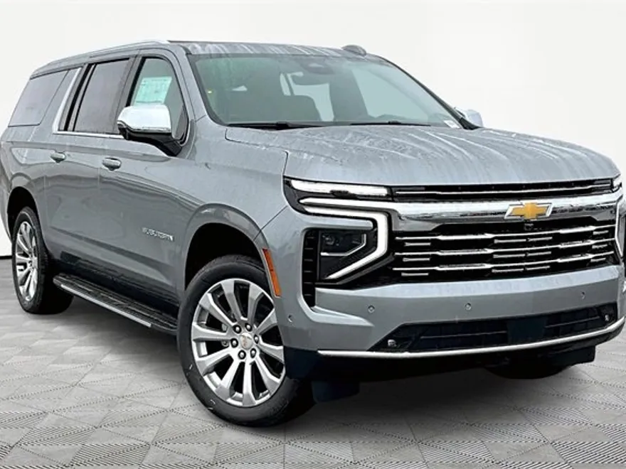 2025 Chevrolet Suburban Premier photo 1
