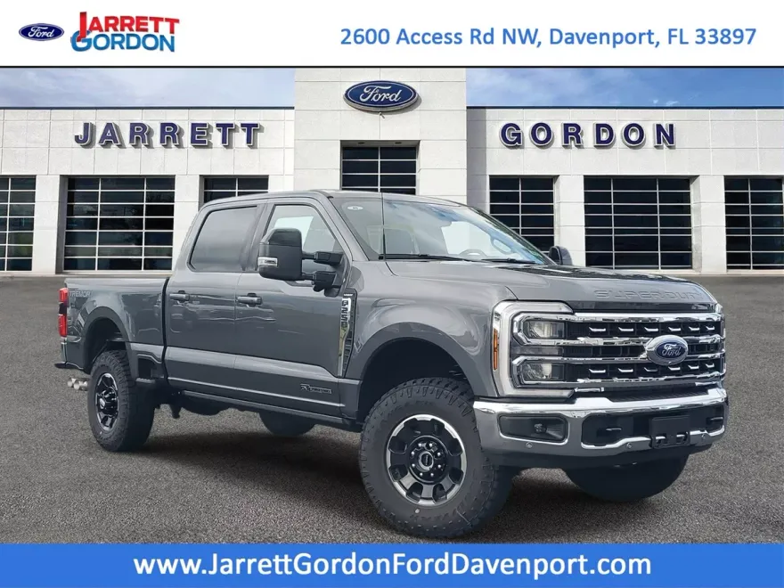 2026 Ford F-250 Lariat photo 1