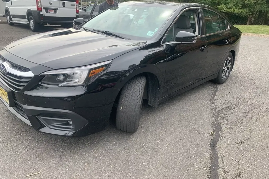 2022 Subaru Legacy Premium photo 1
