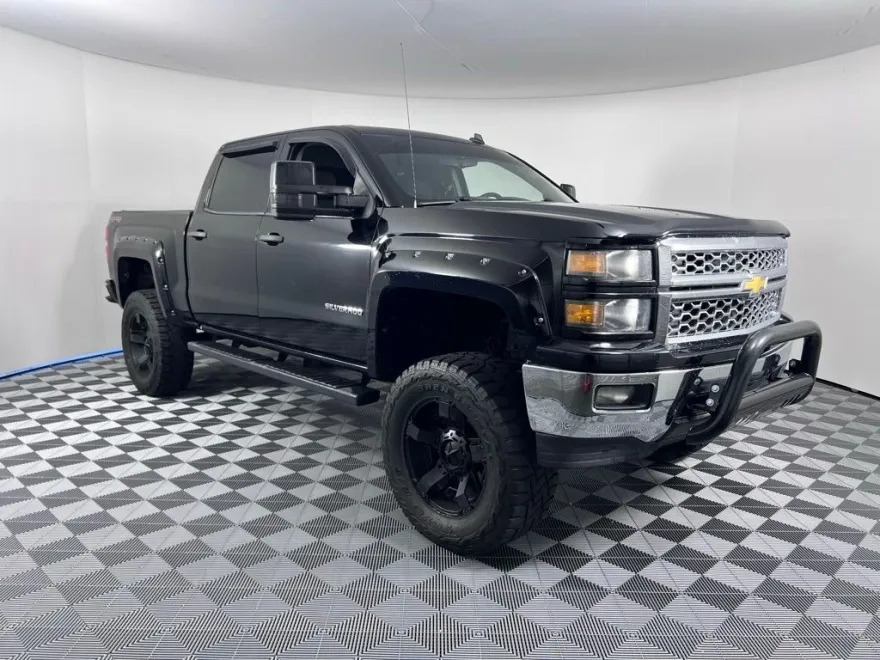2014 Chevrolet Silverado 1500 LT photo 1