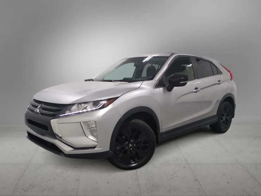 2018 Mitsubishi Eclipse Cross LE photo 1