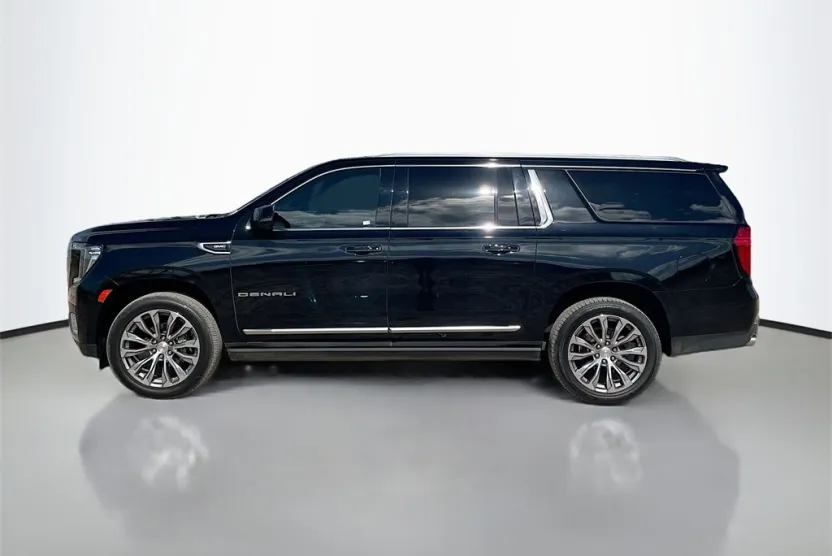 2021 Gmc Yukon XL Denali photo 1
