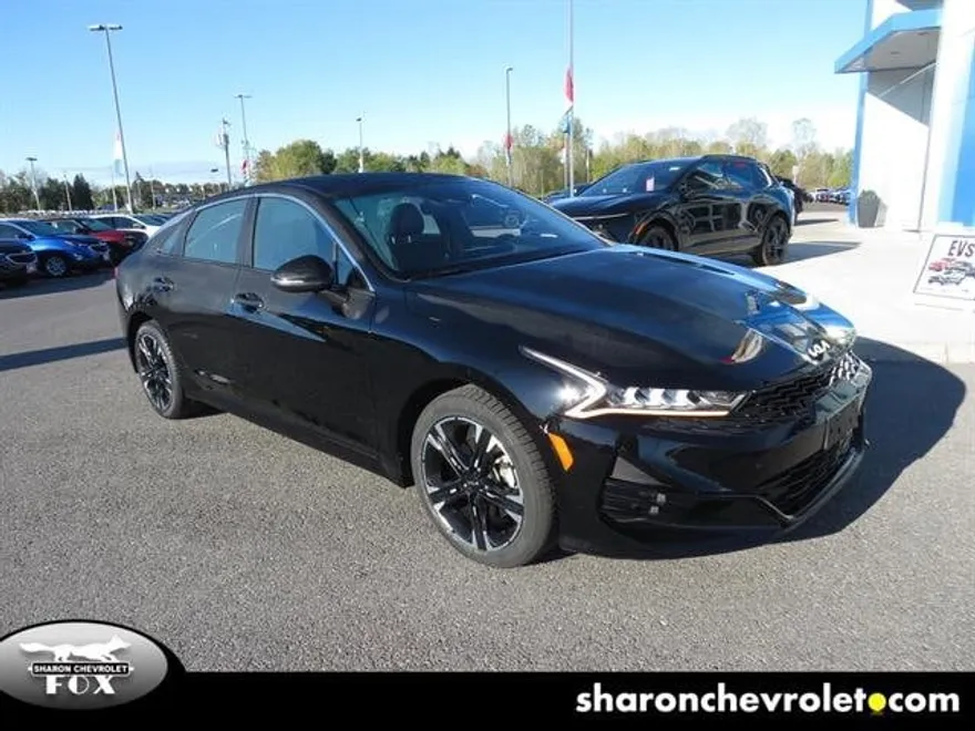 2024 Kia K5 GT-Line photo 1