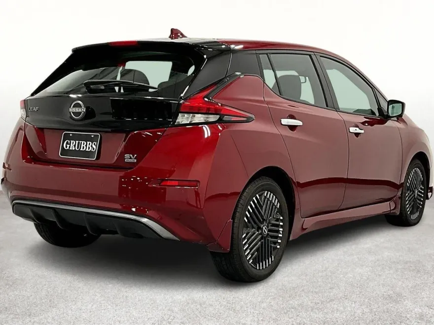 2025 Nissan Leaf SV Plus photo 1