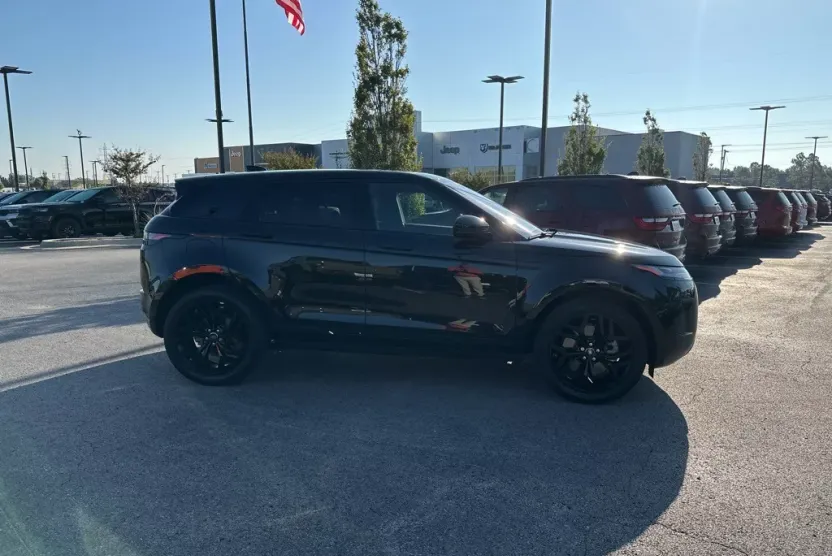 2020 Land Rover Range Rover Evoque SE photo 1