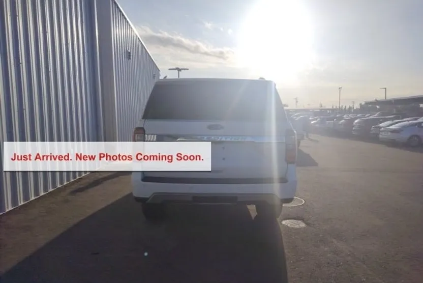 2021 Ford Expedition MAX Limited photo 1