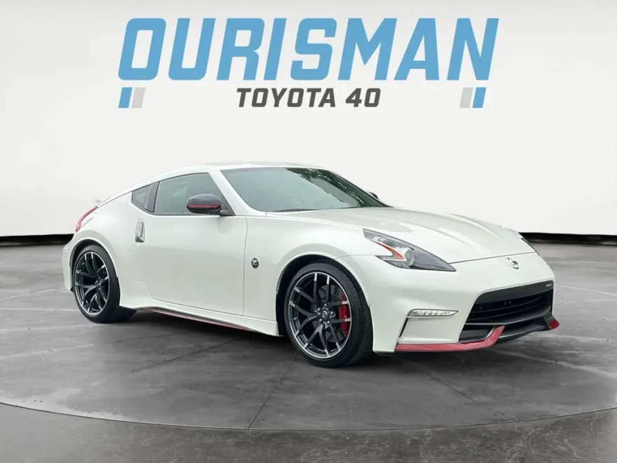 2020 Nissan 370Z Nismo photo 1